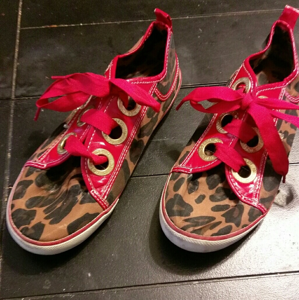 Cheetah print shoes
